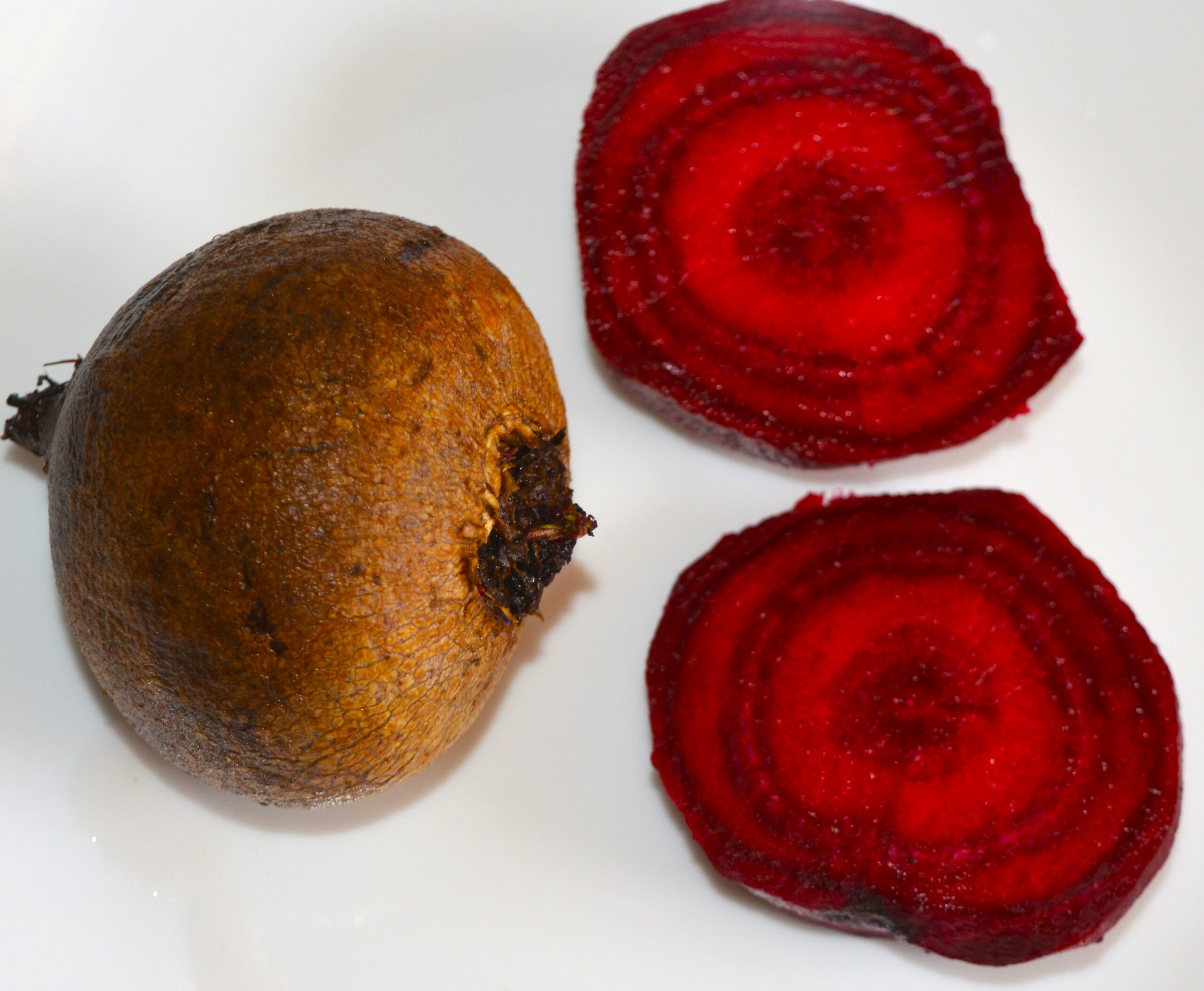 Fresh red beetroot (chukandar) rich in nutrients and antioxidants